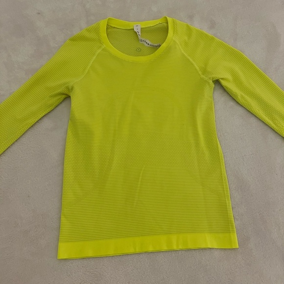 lululemon swiftly tech, neon yellow, size 2, never worn. - Picture 2 of 2